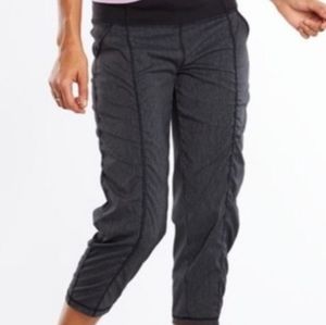 Lucy brand Get Going capris sz S